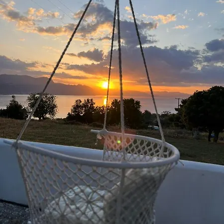 Elia Village House - Between & Poros Ferienhaus